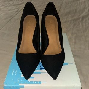 Suede black closed toe heel